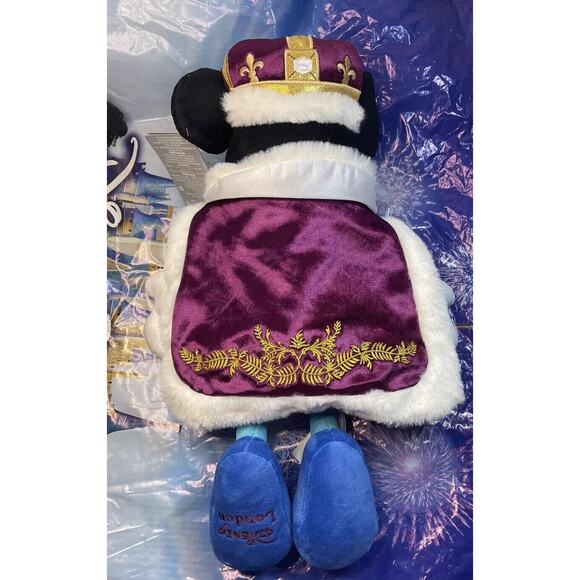 2024 Disney Parks Epcot World Showcase UK London King Mickey Mouse Plush NEW